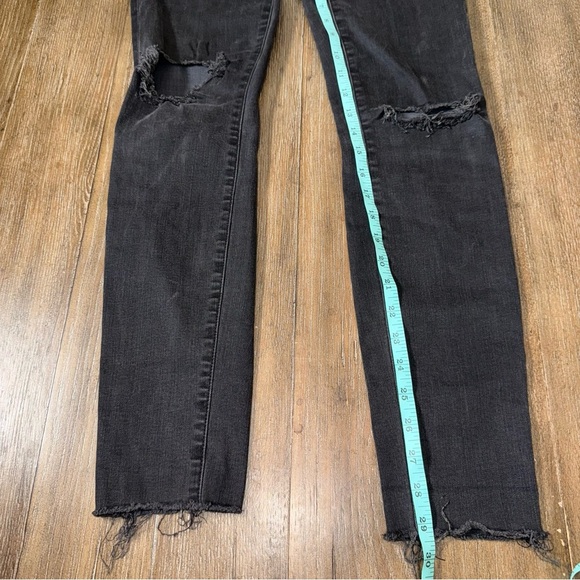 Madewell 9" High Rise Skinny Jeans in Black Raw Hem Distressed Boho - Picture 12 of 14